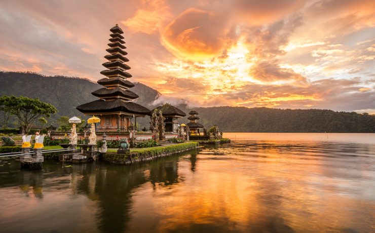 40302664 - pura ulun danu bratan hindu temple on bratan lake bali indonesia