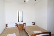 vila-kanakis-nei-pori-clock-travel-17