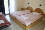 clock-travel-vila-kosmas-7