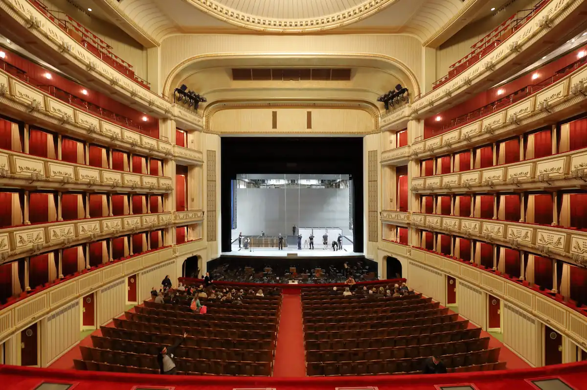 becka-drzavna-opere-iznutra becka-drzavna-opere-iznutra