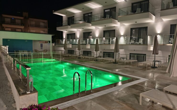 Vila Elegant | Polihrono